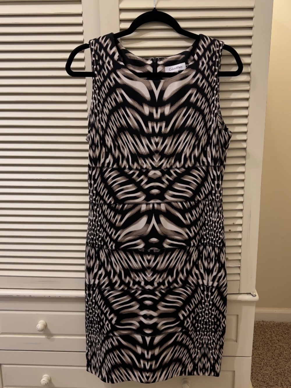 Calvin Klein Sleeveless Knee Length Abstract Print Dress size 10